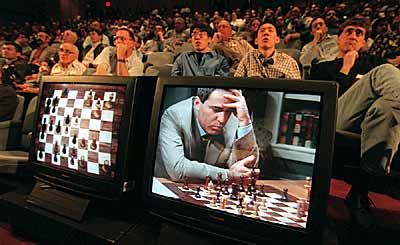 El campen del mundo Garry Kasparov se enfrenta a Deep Blue, 1997